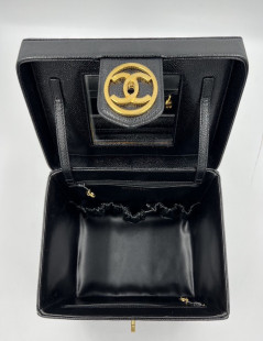 CHANEL black vintage Beauty Case Vanity 