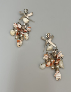 CHANEL Seashell Clip-on Earrings