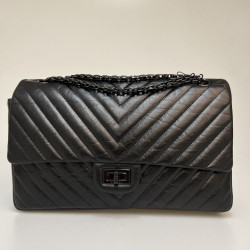 2.55 CHANEL chevrons all black