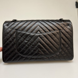 2.55 CHANEL chevrons all black