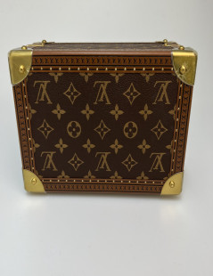 Treasure box 24 LOUIS VUITTON