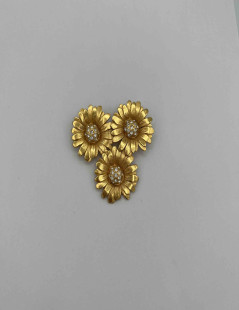 ESCADA Vintage gilded flower brooch