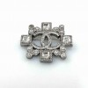 Broche CHANEL sertie de cristal 