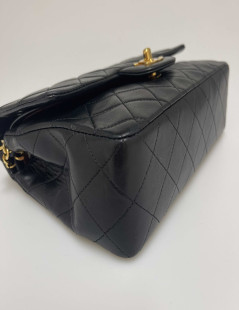 Sac CHANEL vintage classique noir