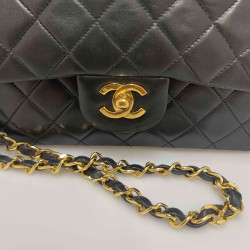 Sac CHANEL vintage classique noir