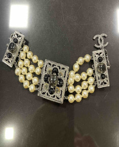 Bracelet CHANEL perles nacrées