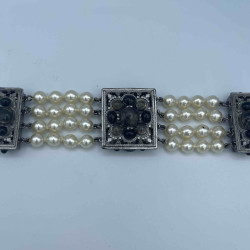 Bracelet CHANEL perles nacrées