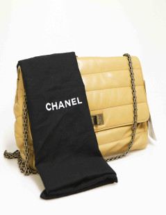 CHANEL beige bag 2.55 clasp