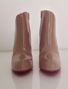 Boots  CHRISTIAN LOUBOUTIN cuir verni T38