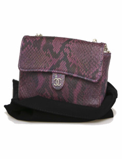 CHANEL Mini Belt Bag in Purple Lizard 