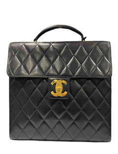 Porte documents Chanel noir matelassé