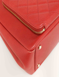 CHANEL red grained leather tote bag