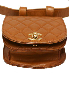 CHANEL gold leather fanny pack belt bag