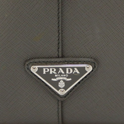 Sacoche PRADA cuir Saffiane gris