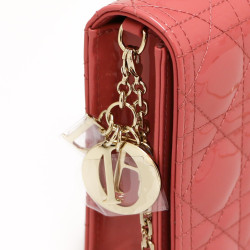 Pochette Lady Dior vernis rose