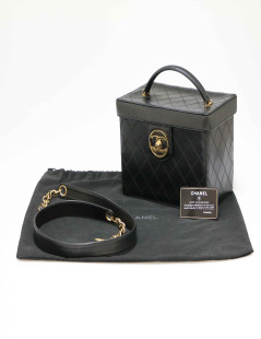 CHANEL vintage black Vanity bag