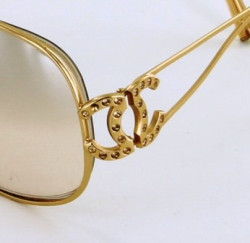 Lunettes de soleil CHANEL or