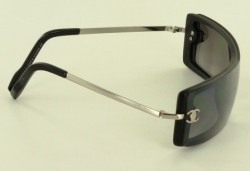 Lunettes de soleil chanel noires