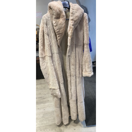 Manteau FENDI vison rasé rose