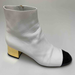 Bottes CHANEL T37  guetres amovibles blanches