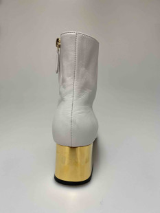 CHANEL boots with removable white gaiters size 37FR