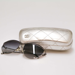 Lunettes de soleil CHANEL