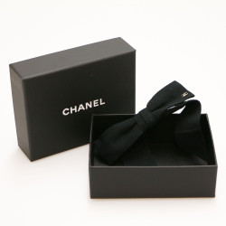 Barette chanel noeud noir