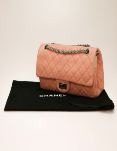 Chanel pink 2.55 bag