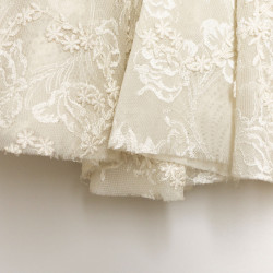 Robe GIAMBATTISTA VALLI haute couture dentelle blanche