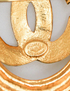 Vintage CHANEL CC Brooch