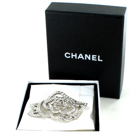 Broche camélia CHANEL