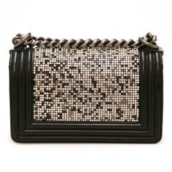 Sac CHANEL Boy en cuir noir et strass