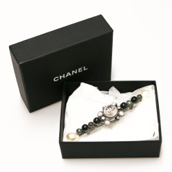 Broche CHANEL perles