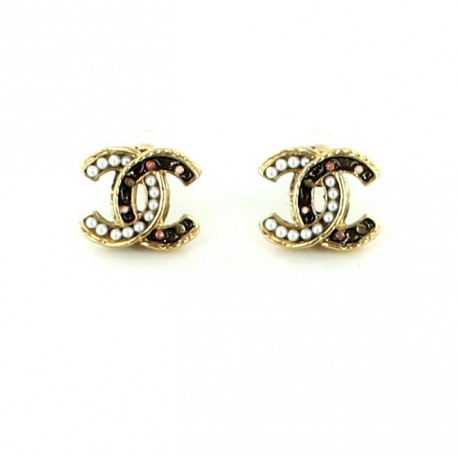 clips d'oreille CHANEL perles nacrées et noires