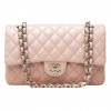 Timeless CHANEL cuir d'agneau rose pâle