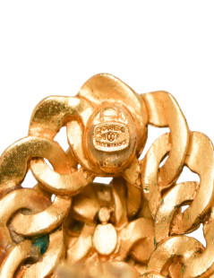 CHANEL Vintage gilded 1996 clip-on earrings