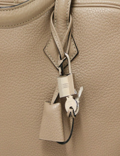 HERMES Victoria bag in Clémence young bull leather