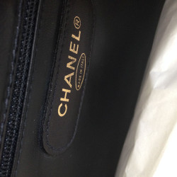 Sacoche CHANEL cuir matelassé noir