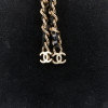 Collier CHANEL chaine entrelacée de cuir noir