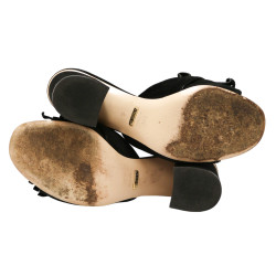 Sandales T39,5 GUCCI daim noir