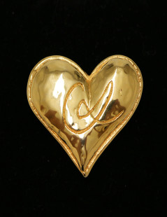 Broche CHRISTIAN LACROIX coeur