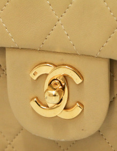 Timeless beige CHANEL cuir d'agneau