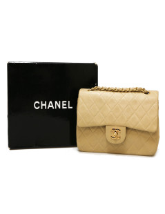 Timeless beige CHANEL cuir d'agneau