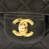 Small timeless CHANEL noir vintage