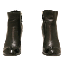 Boots CHANEL cuir d'agneau noir