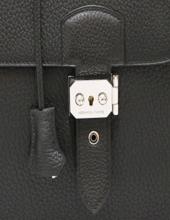 HERMES Sac à dépèches  black Clémence young bull leather