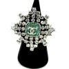 bague CHANEL verte et strass