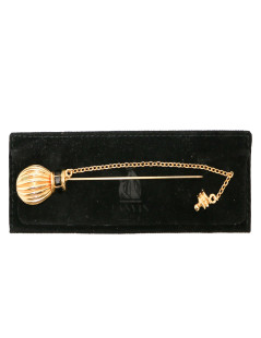 LANVIN Vintage gilded pin