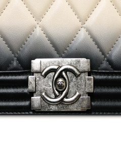 Sac Boy CHANEL cuir bicolore