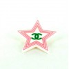 Pin's CHANEL White Star GM